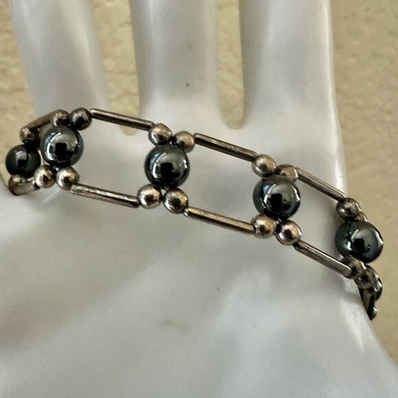 Vintage  Hematite & Silver-Tone Beaded Bracelet - Picture 2 of 9